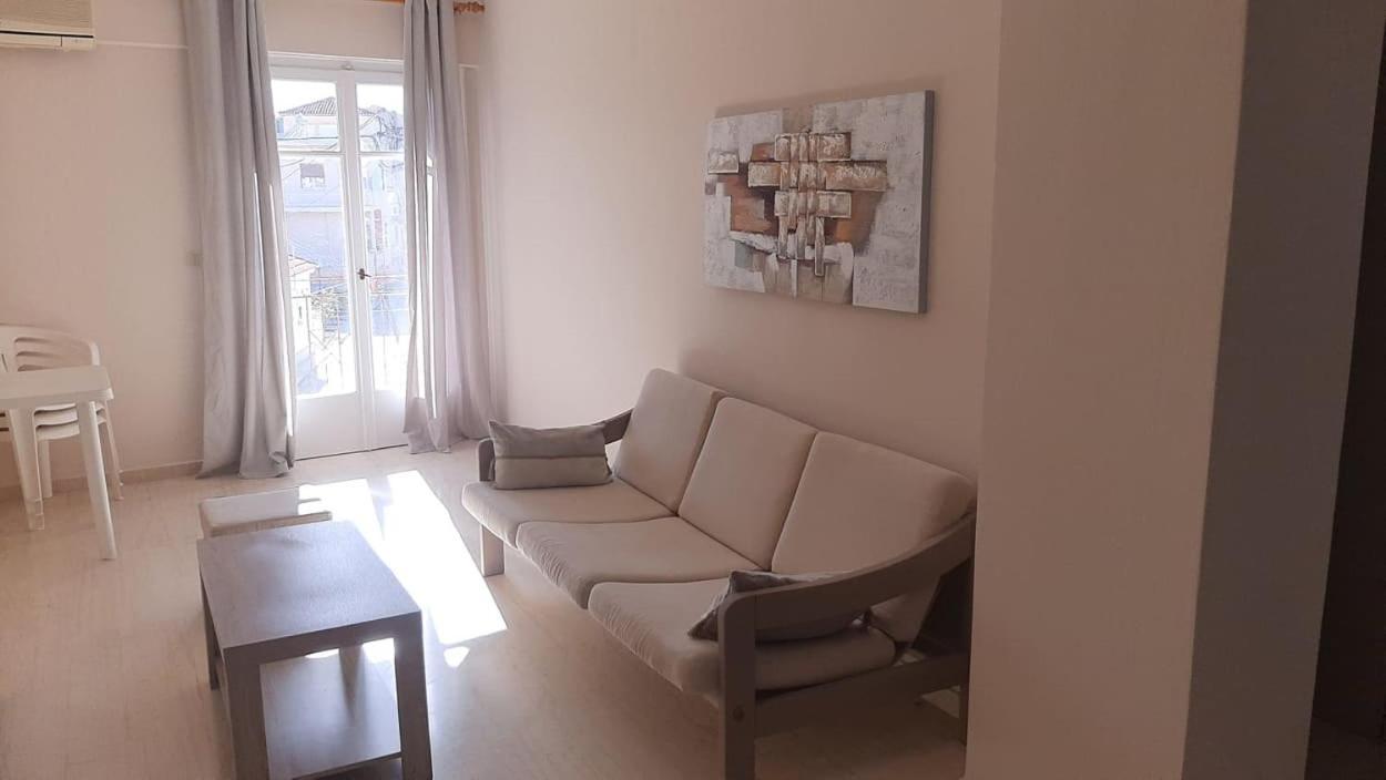 Tasias Apartments ليكسوري المظهر الخارجي الصورة