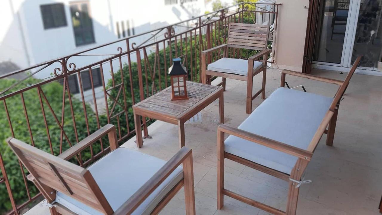 Tasias Apartments ليكسوري المظهر الخارجي الصورة